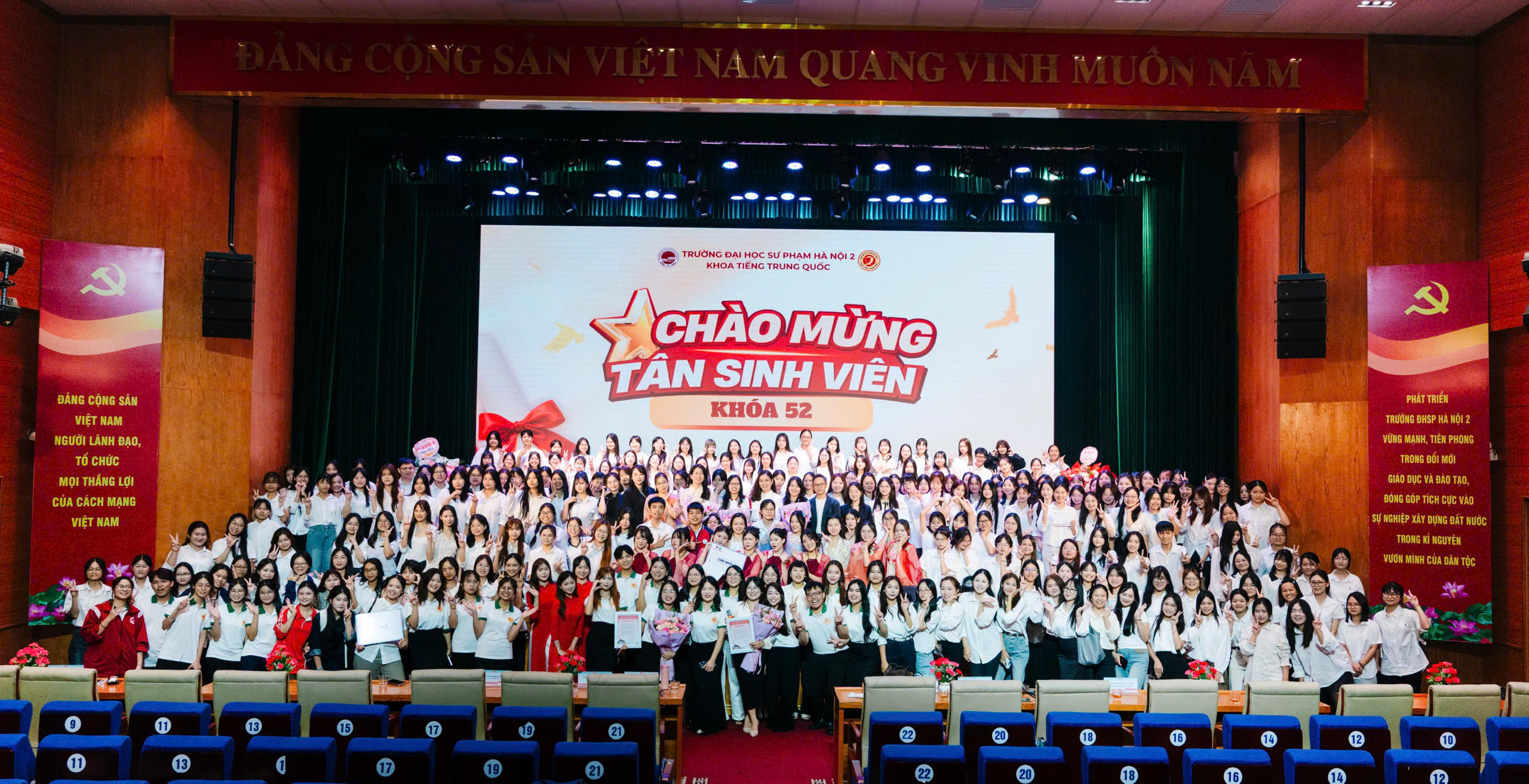 CHƯƠNG TRÌNH “CHÀO TÂN SINH VIÊN K52” – KHOA TIẾNG TRUNG QUỐC